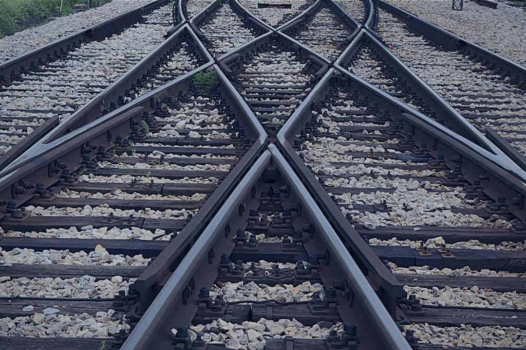 Railroad tracks crossing over each other